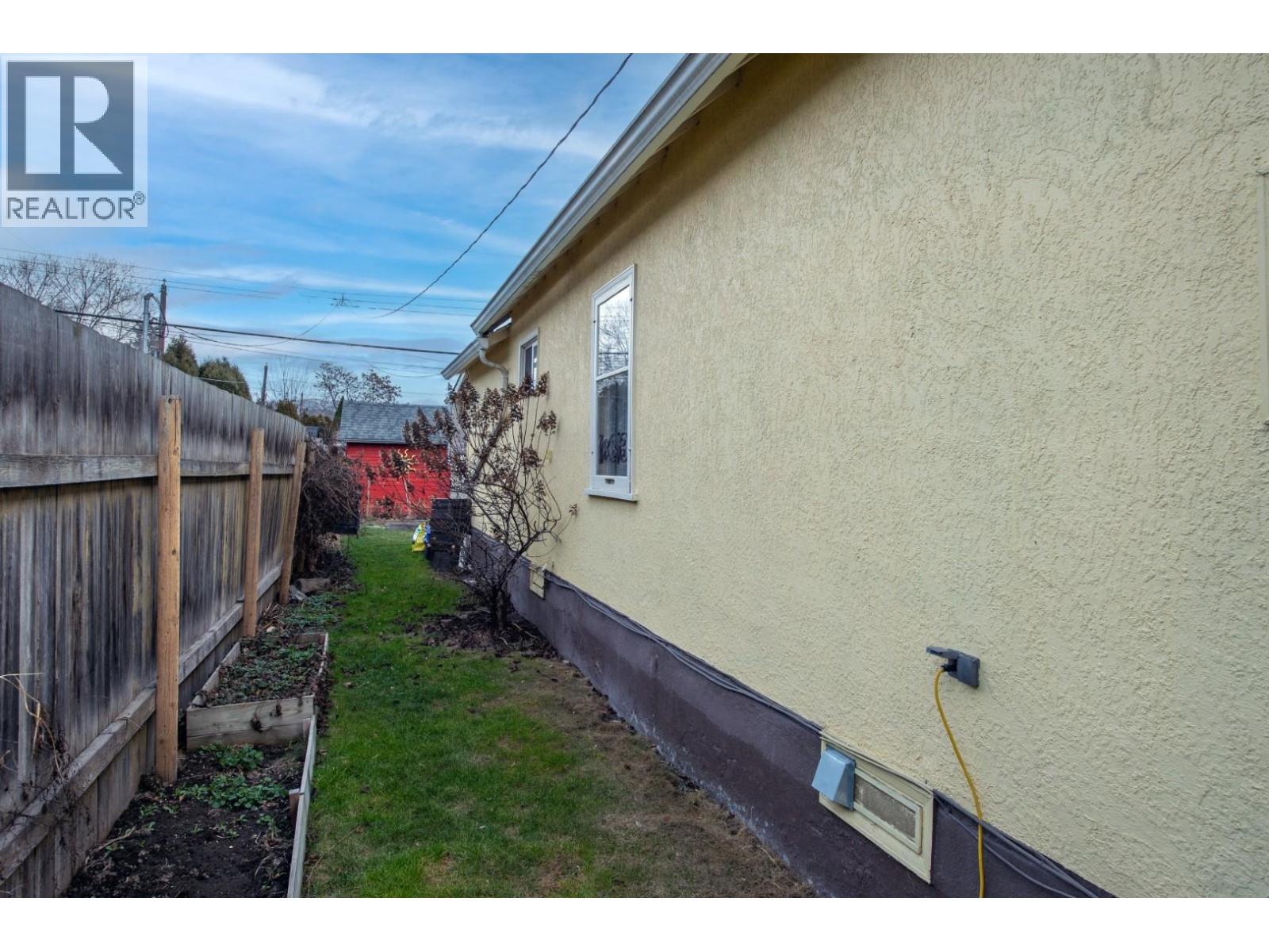  1233 Ethel Street, Kelowna