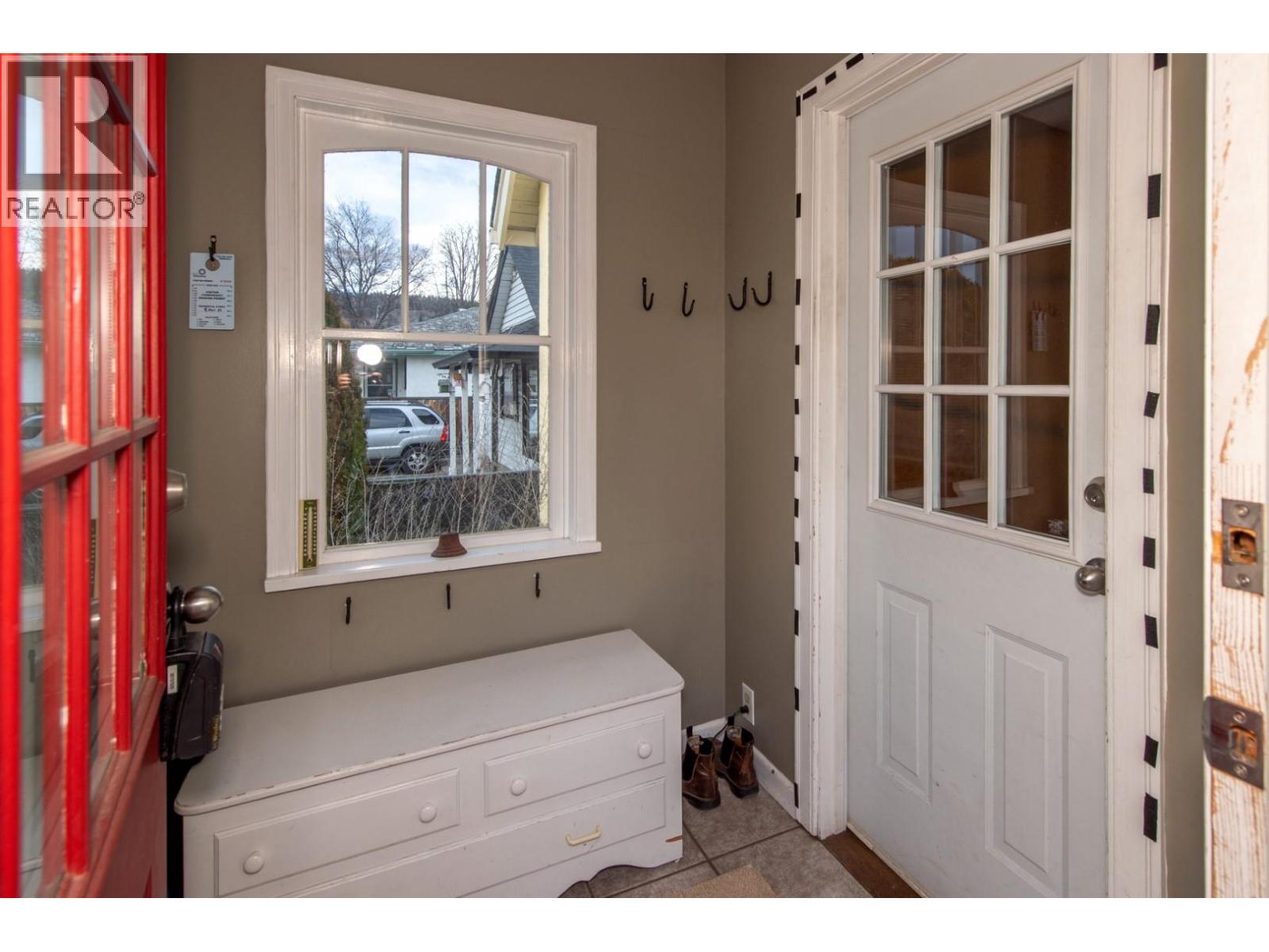  1233 Ethel Street, Kelowna