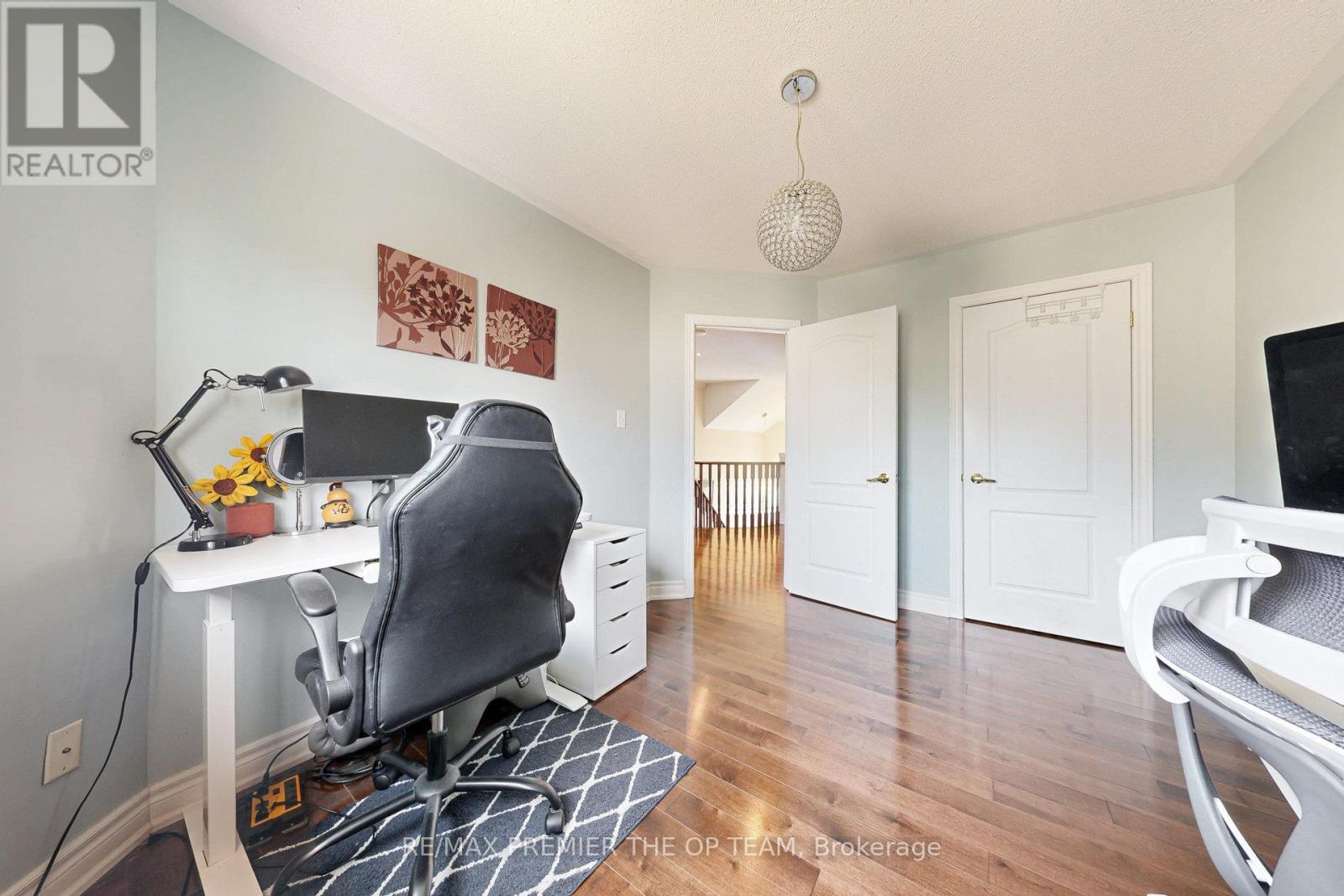 Photo 36 of 59 Rossi Drive, Vaughan ON