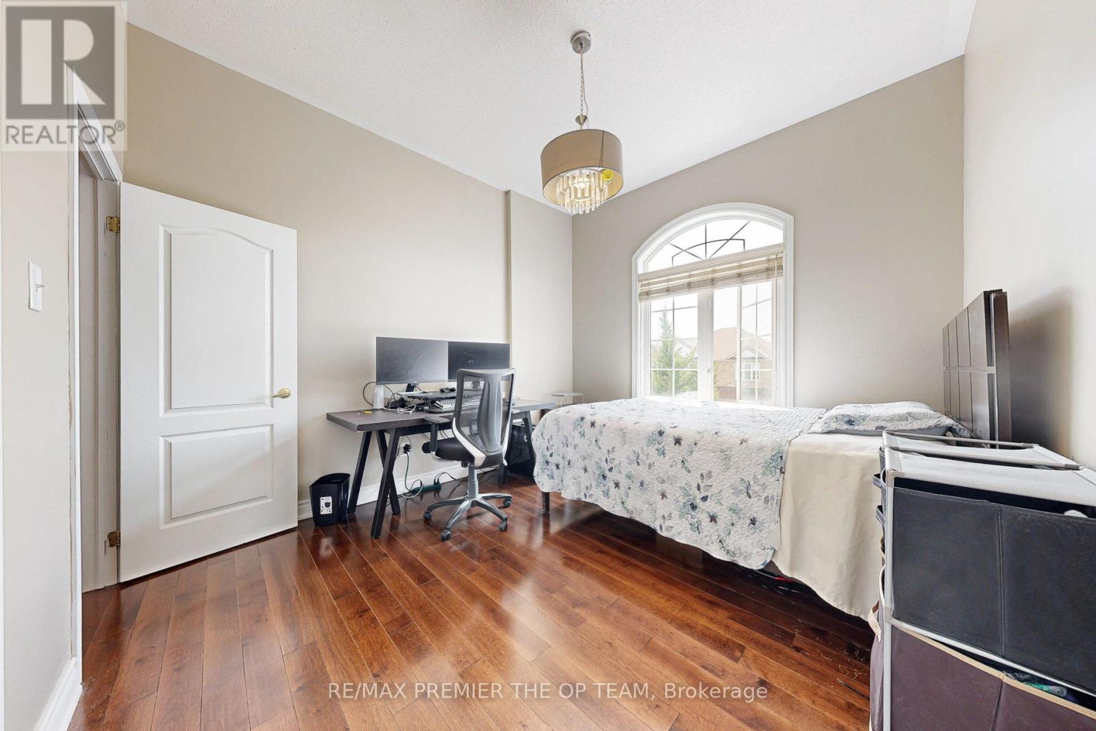 Photo 39 of 59 Rossi Drive, Vaughan ON