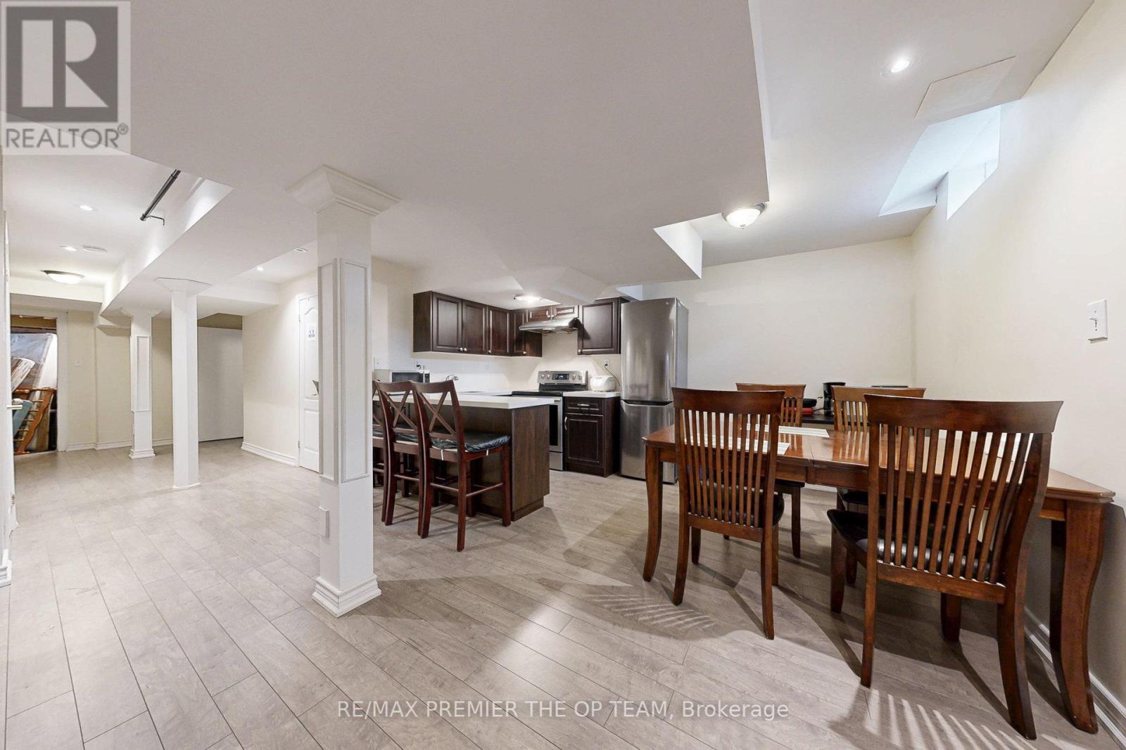 Photo 44 of 59 Rossi Drive, Vaughan ON