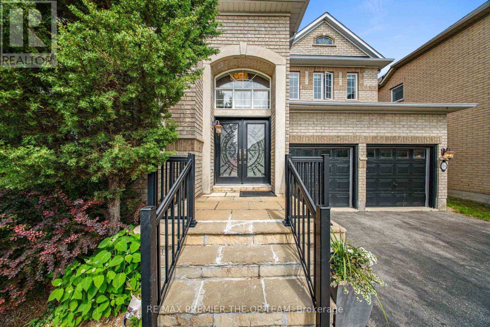 Photo 5 of 59 Rossi Drive, Vaughan ON