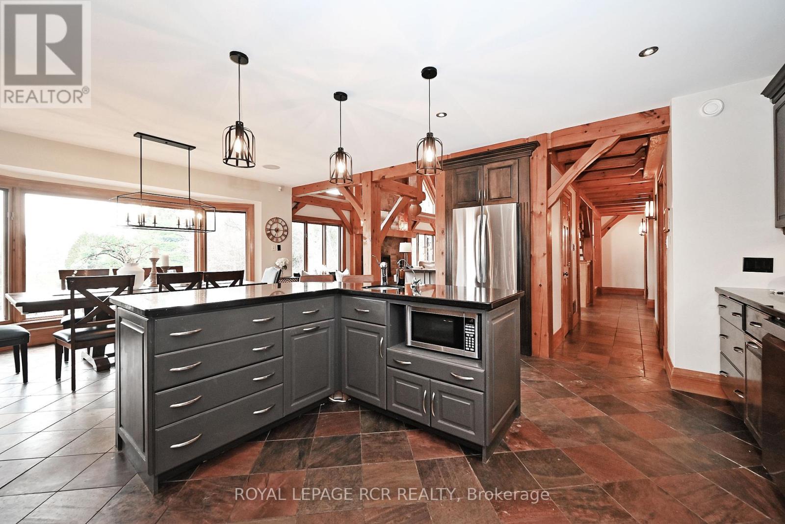 Photo 16 of 3327 9 Line, Bradford West Gwillimbury ON