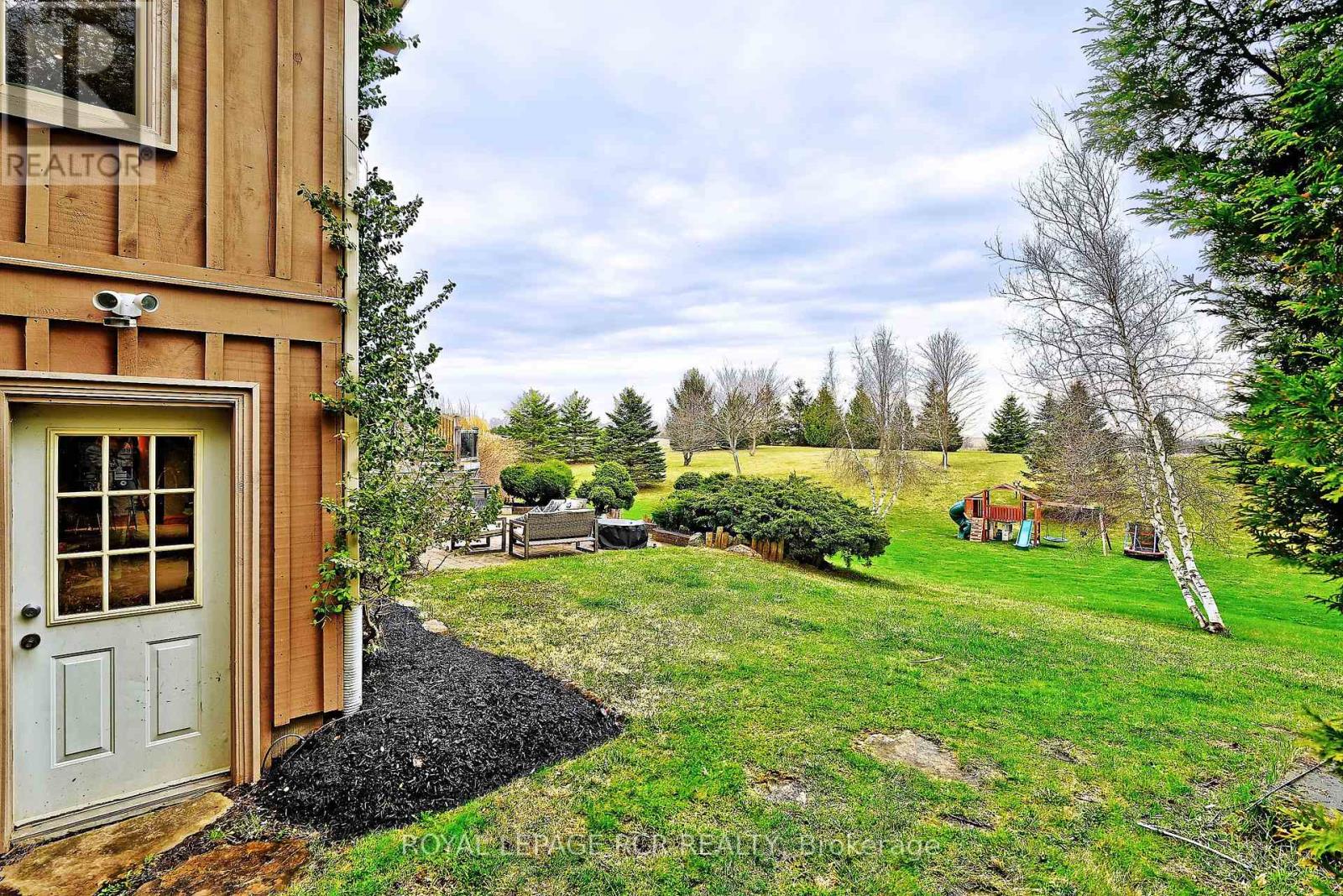 Photo 41 of 3327 9 Line, Bradford West Gwillimbury ON