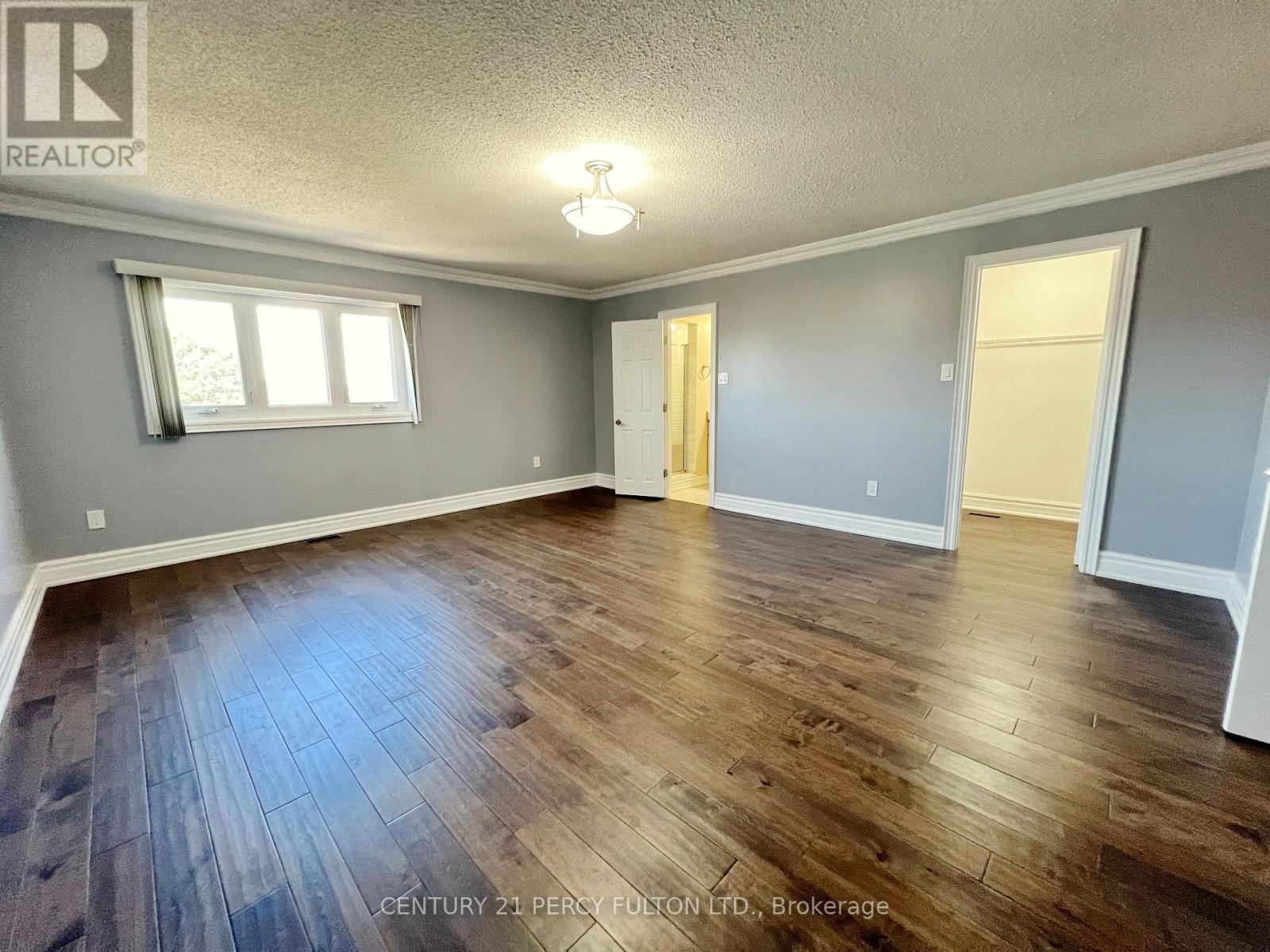 Photo 17 of Upper 63 Mindy Crescent, Markham ON