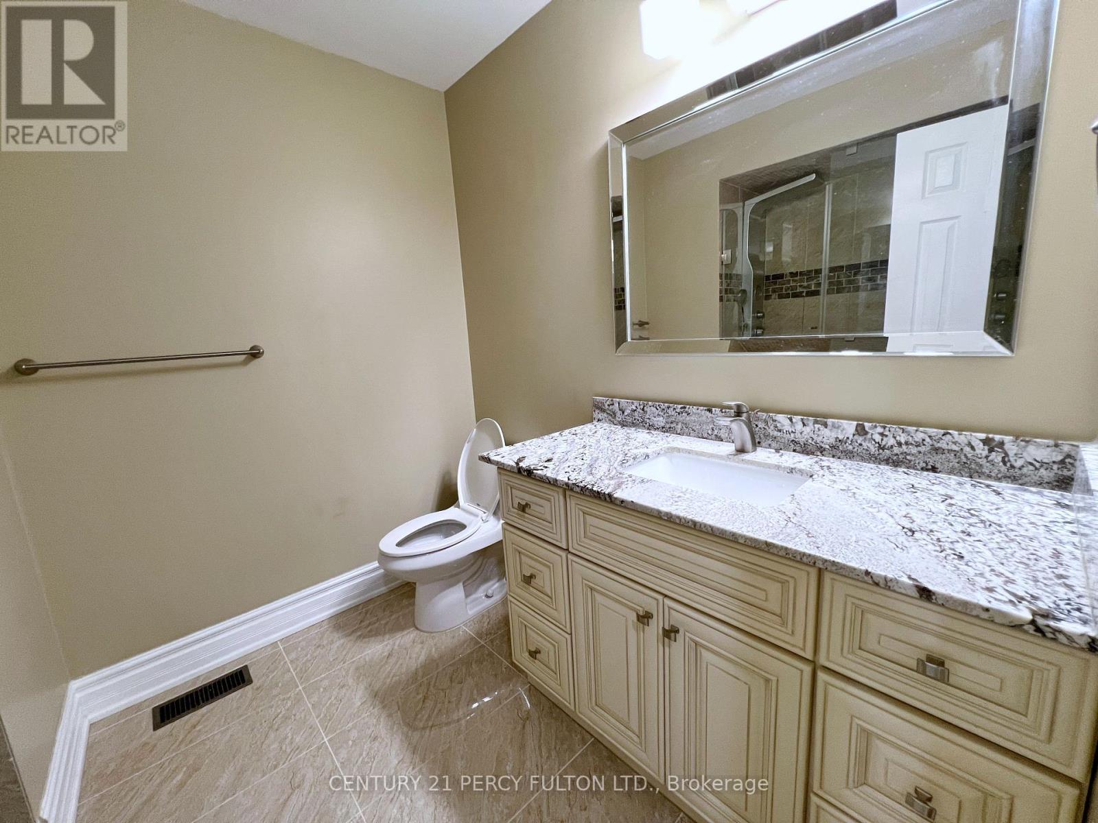 Photo 25 of Upper 63 Mindy Crescent, Markham ON