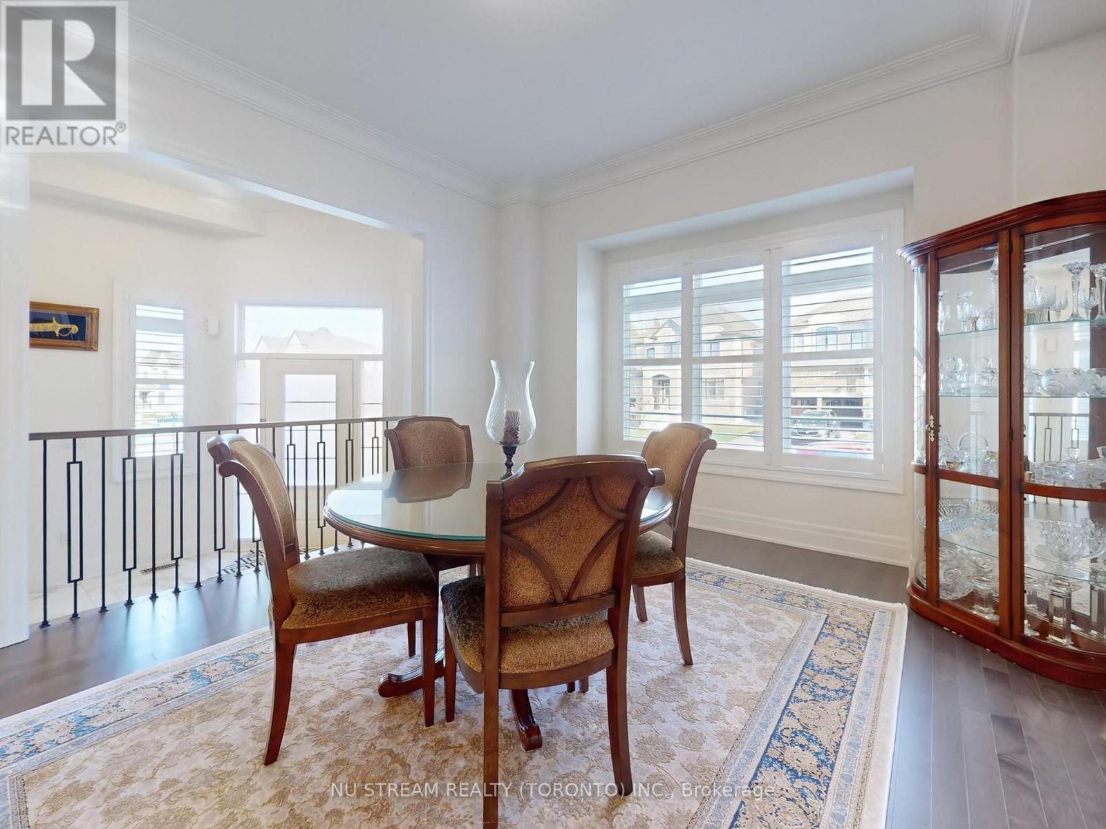 Photo 10 of 2 Pietrowski Drive, Georgina ON