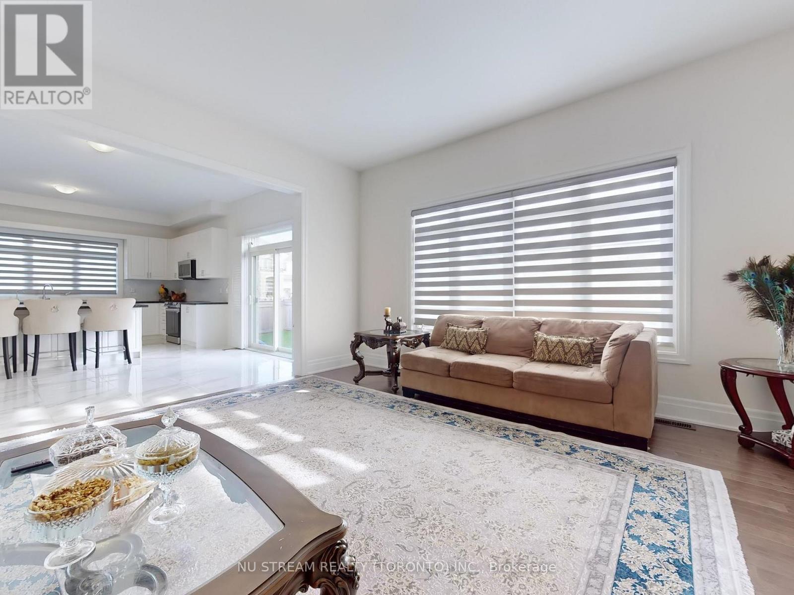Photo 14 of 2 Pietrowski Drive, Georgina ON