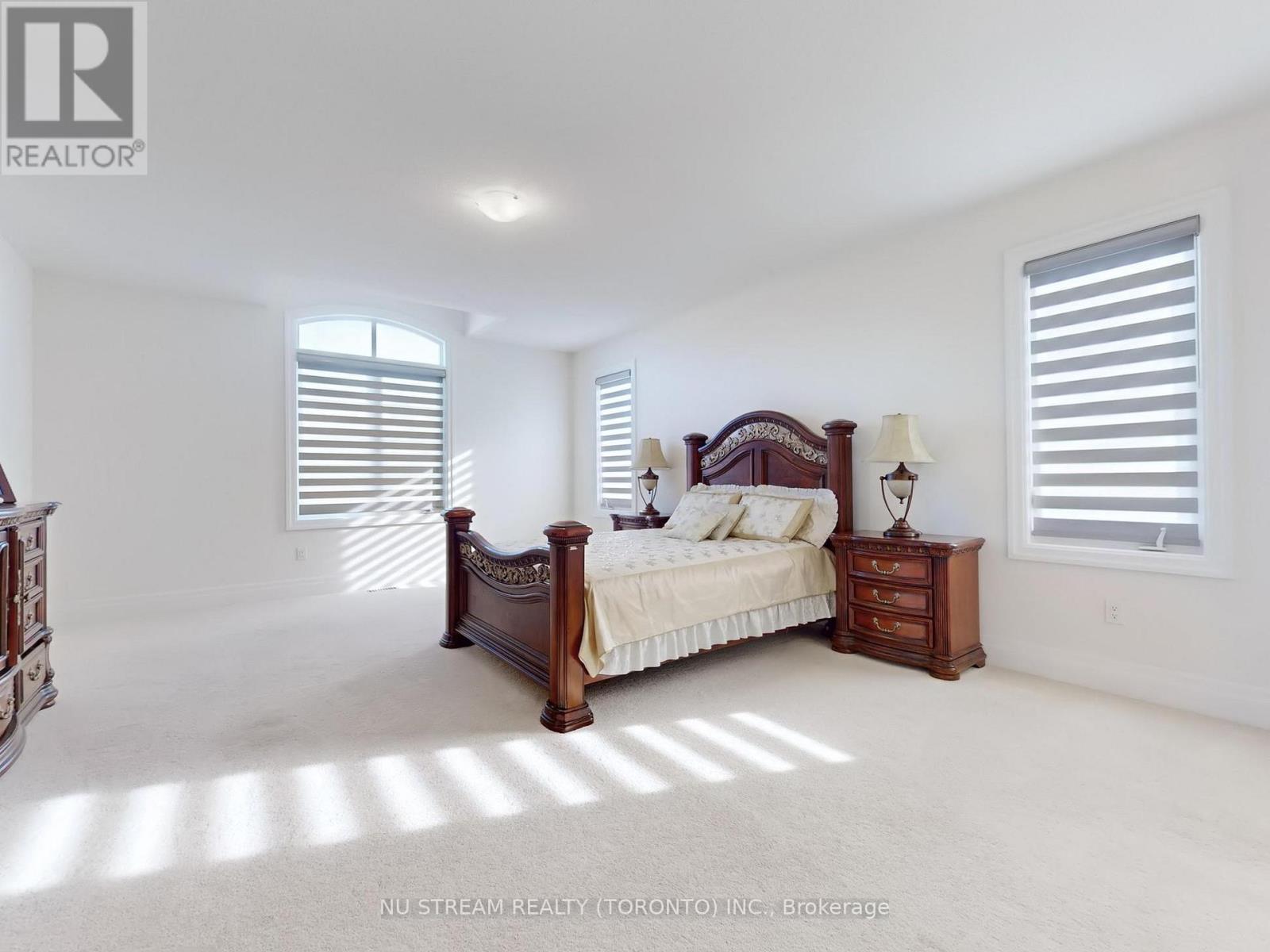 Photo 20 of 2 Pietrowski Drive, Georgina ON