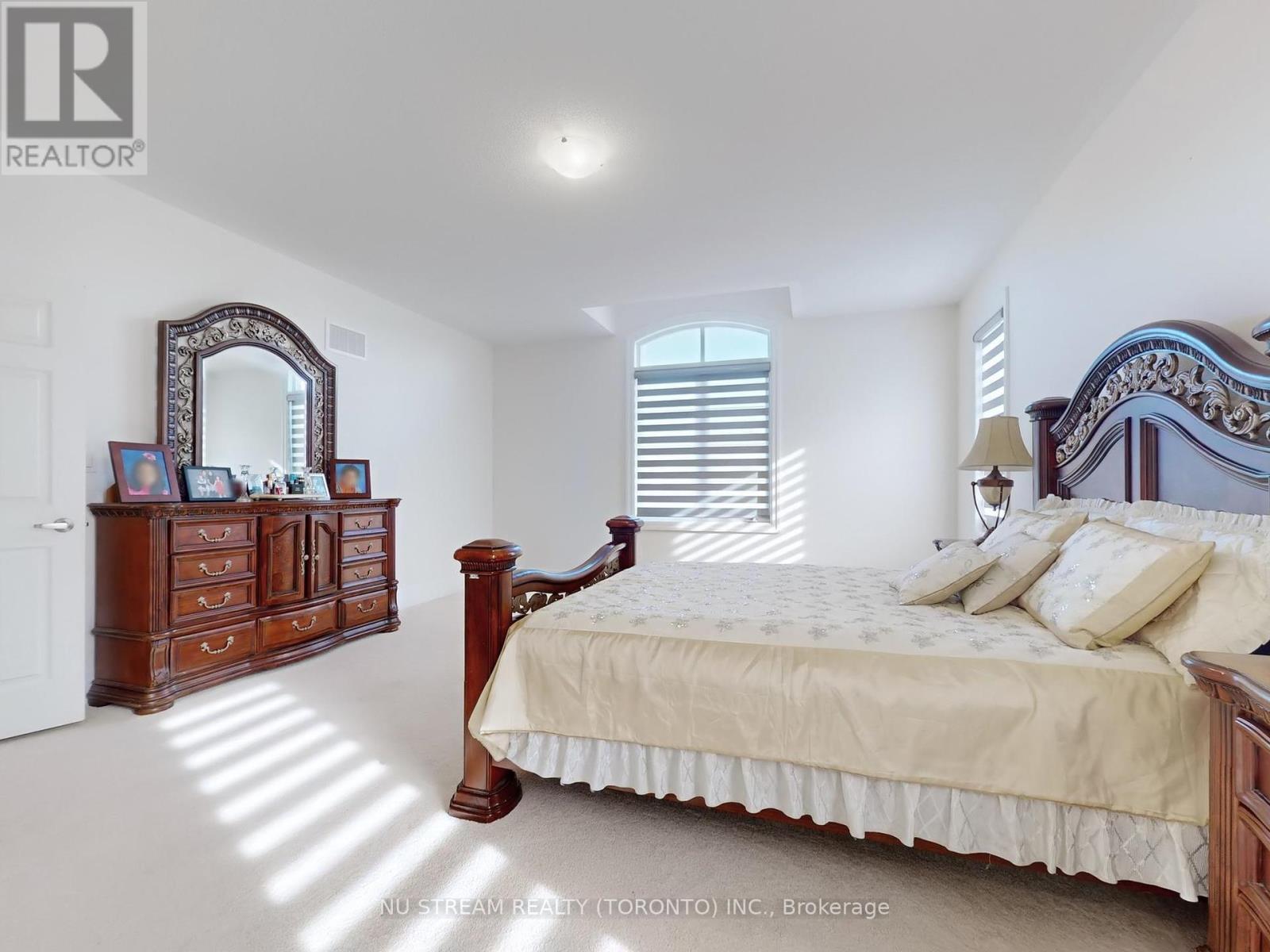 Photo 21 of 2 Pietrowski Drive, Georgina ON