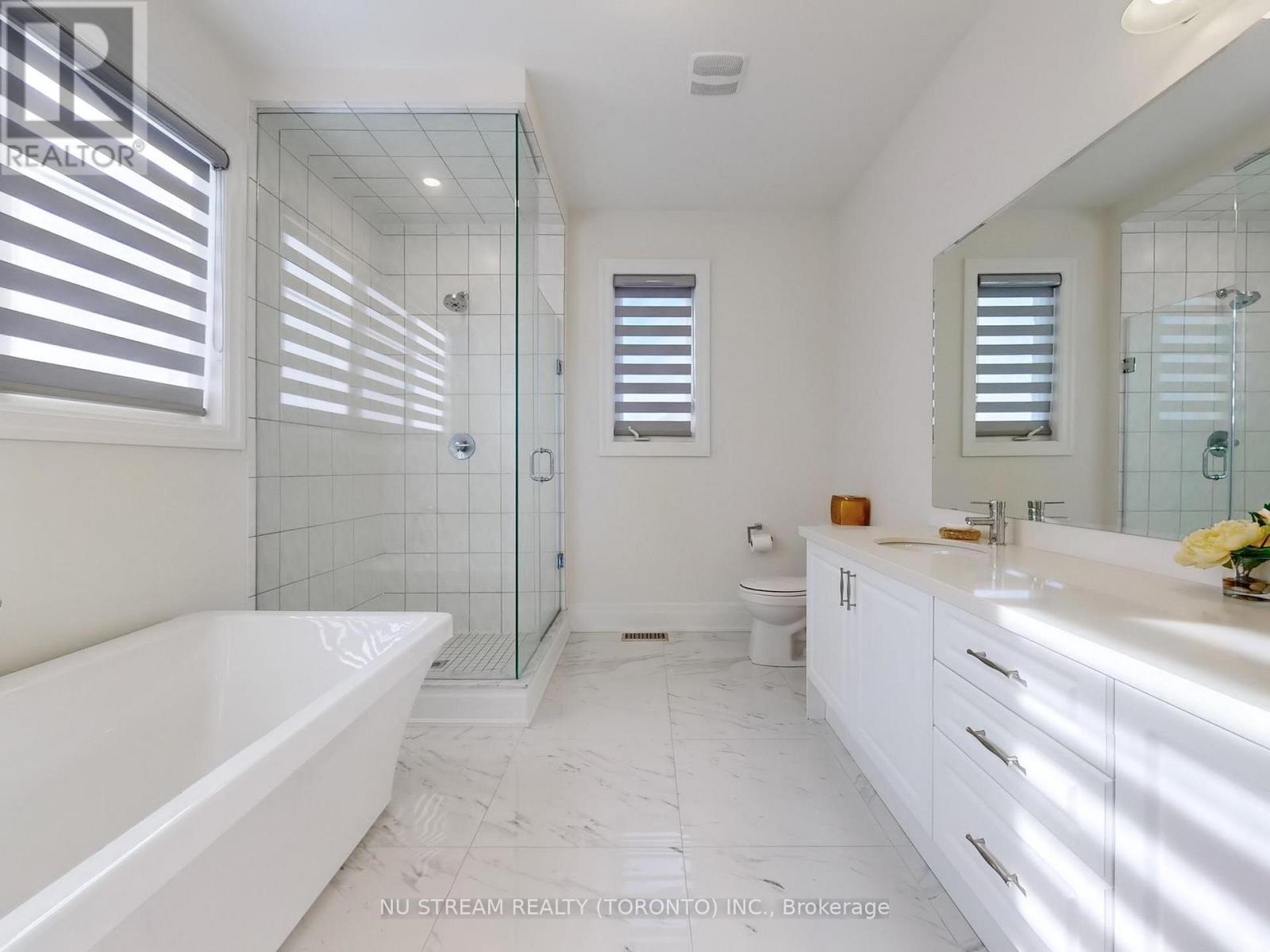 Photo 24 of 2 Pietrowski Drive, Georgina ON