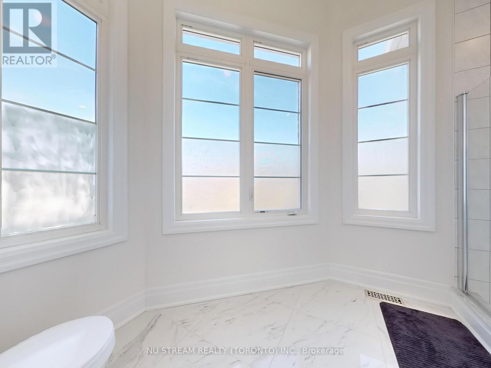 Photo 28 of 2 Pietrowski Drive, Georgina ON
