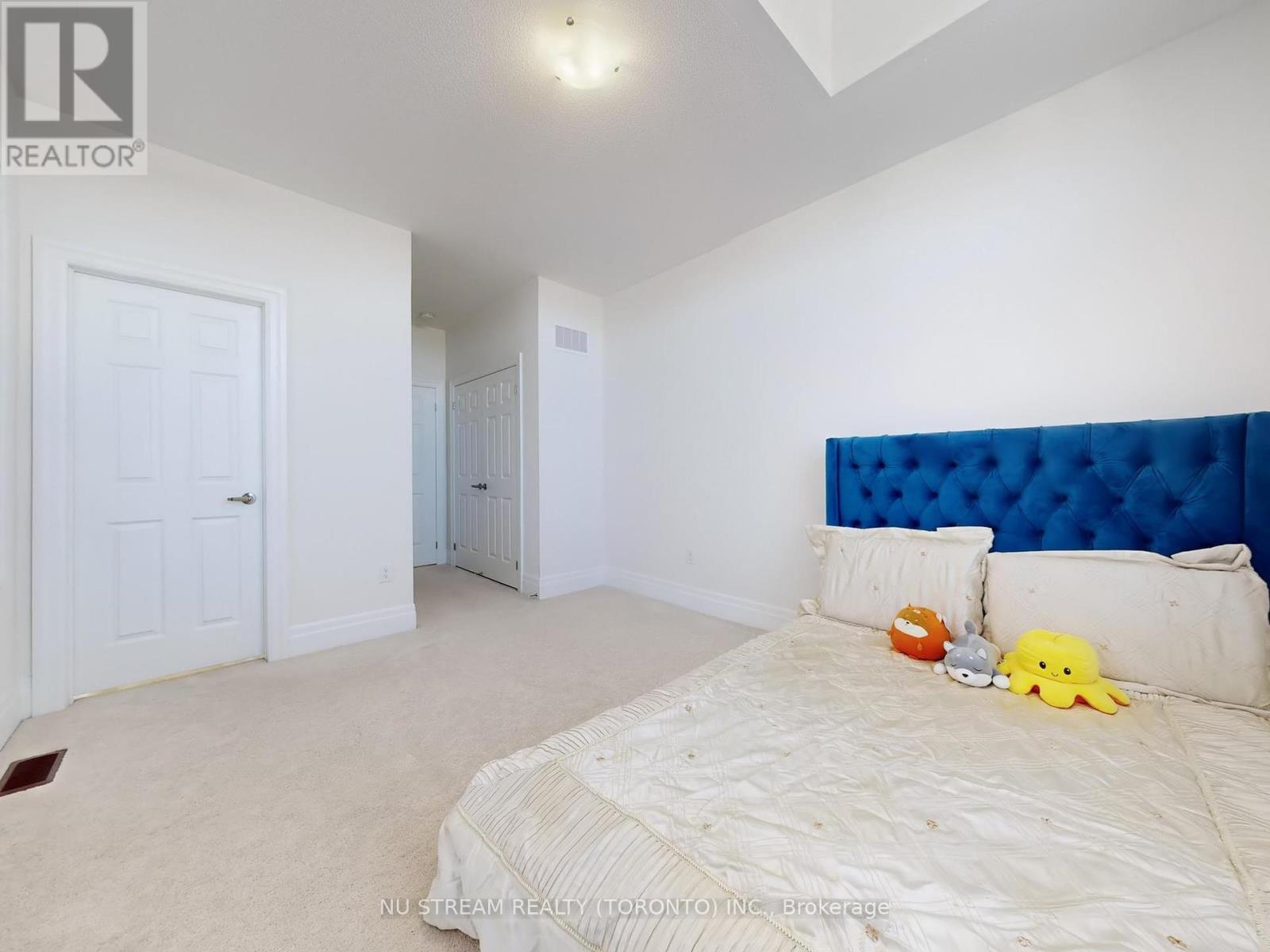 Photo 29 of 2 Pietrowski Drive, Georgina ON