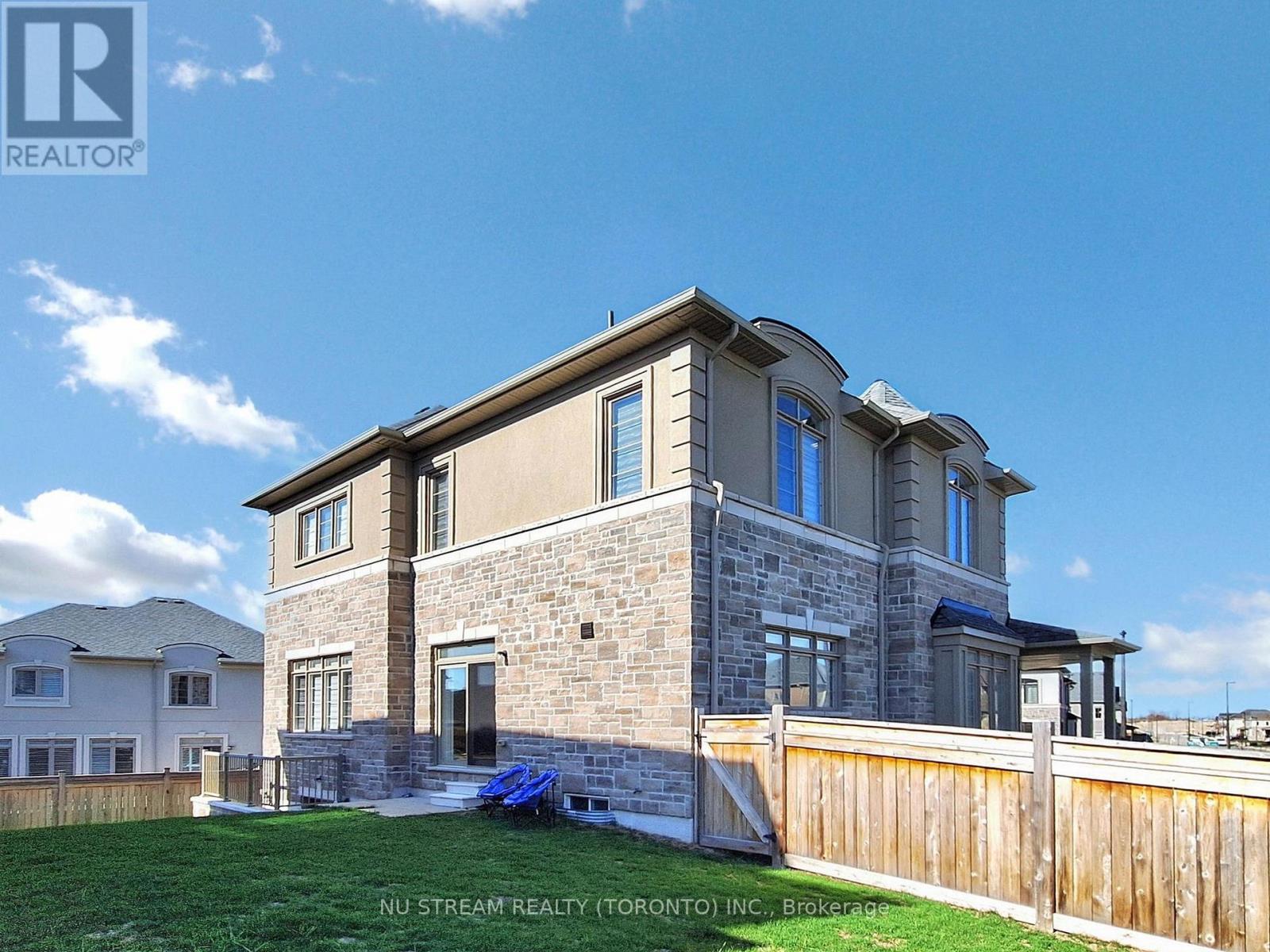 Photo 40 of 2 Pietrowski Drive, Georgina ON