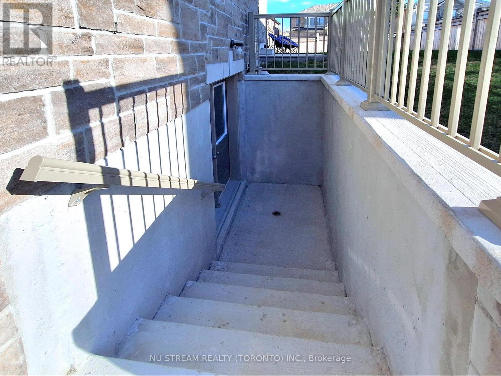 Photo 44 of 2 Pietrowski Drive, Georgina ON