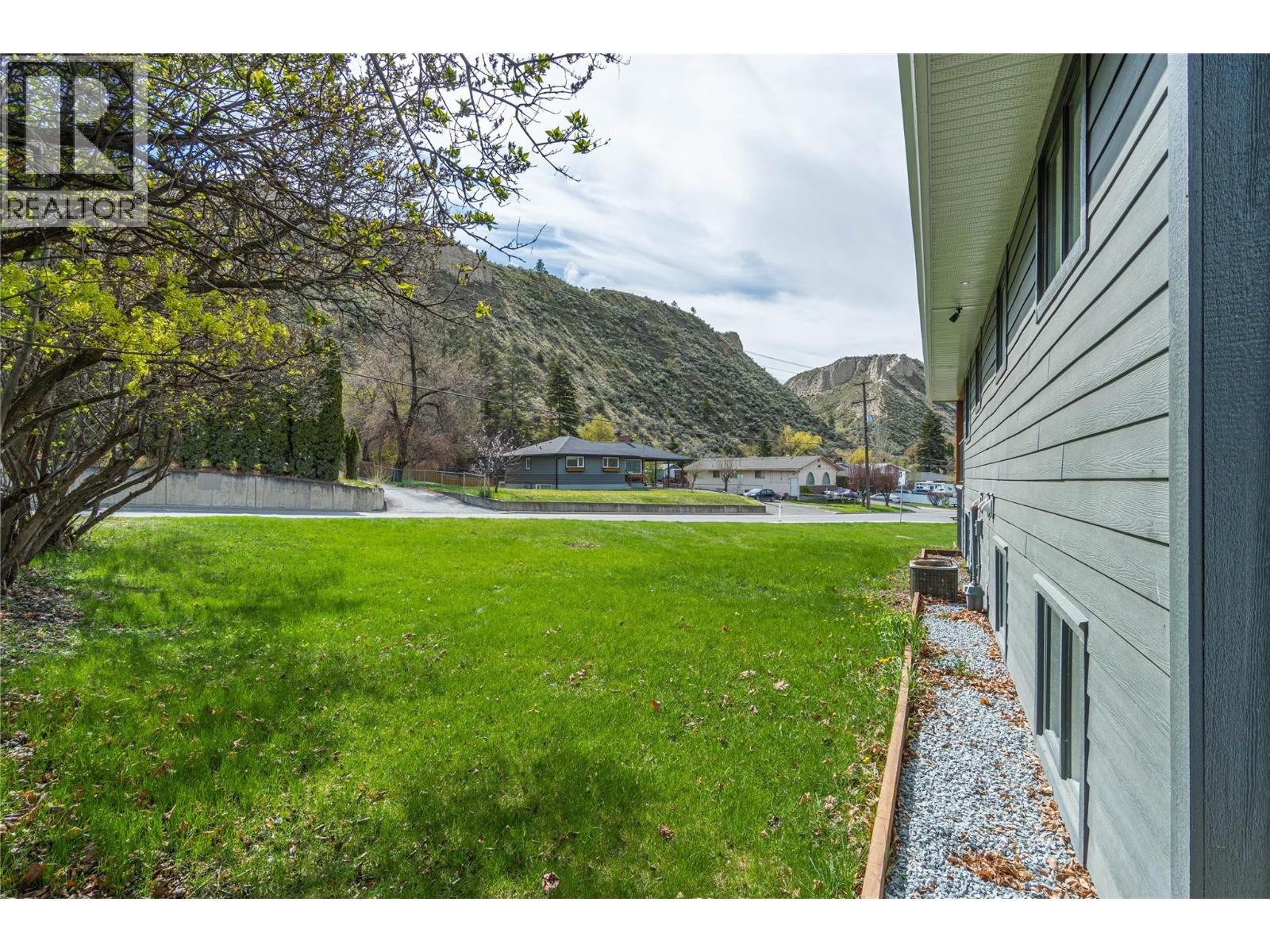 Photo 22 of 2125 Crescent Drive, Kamloops BC