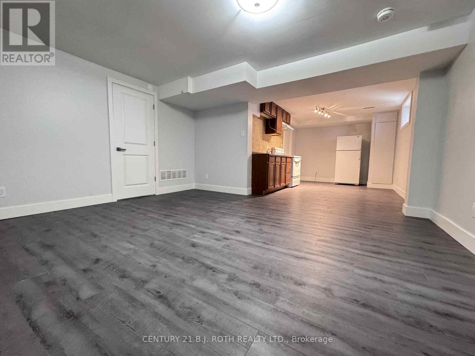 Single Family House for Sale in  IRWIN DRIVE Barrie (Northwest) 
