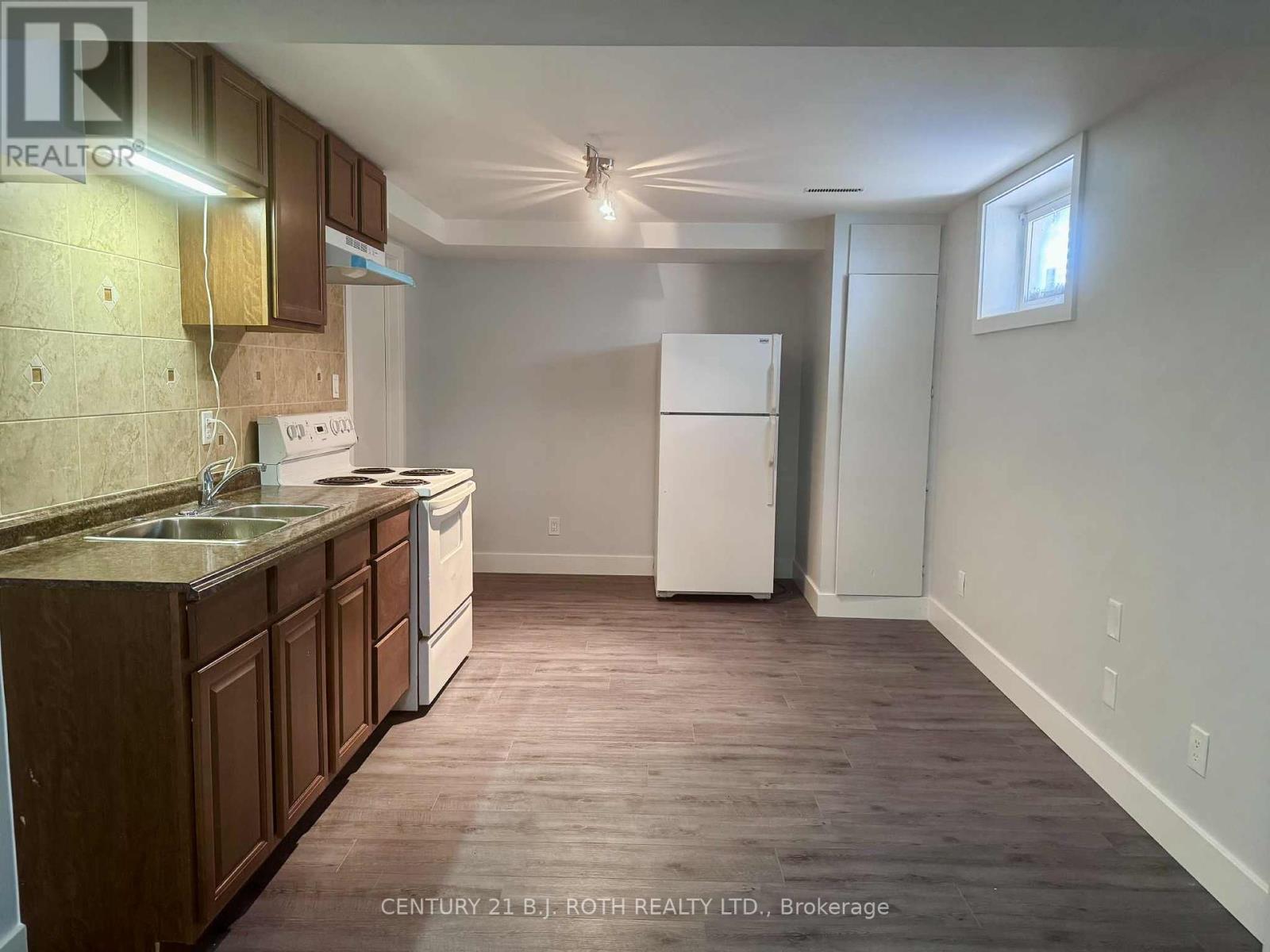 Single Family House for Sale in  IRWIN DRIVE Barrie (Northwest) 