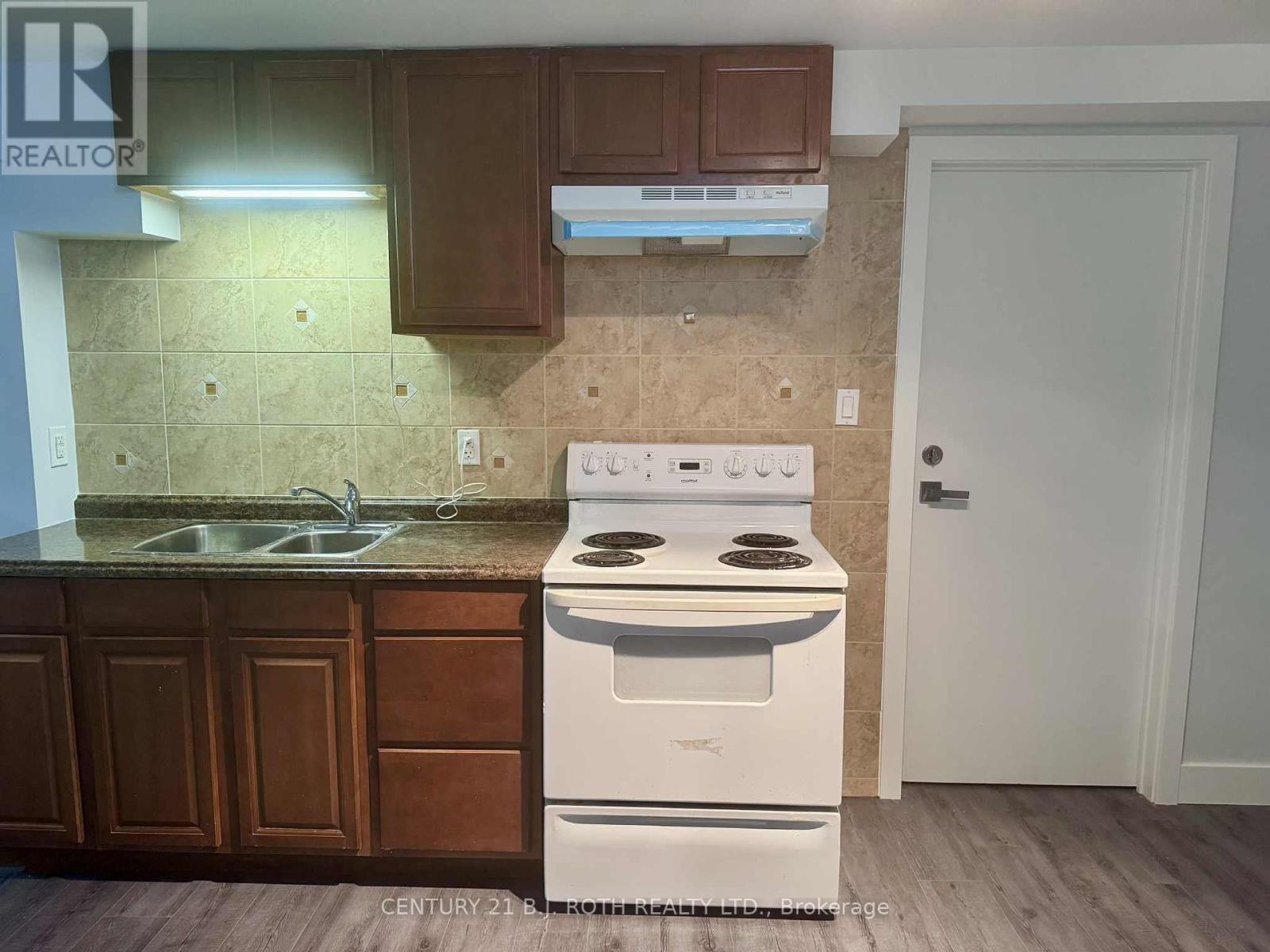 Single Family House for Sale in  IRWIN DRIVE Barrie (Northwest) 