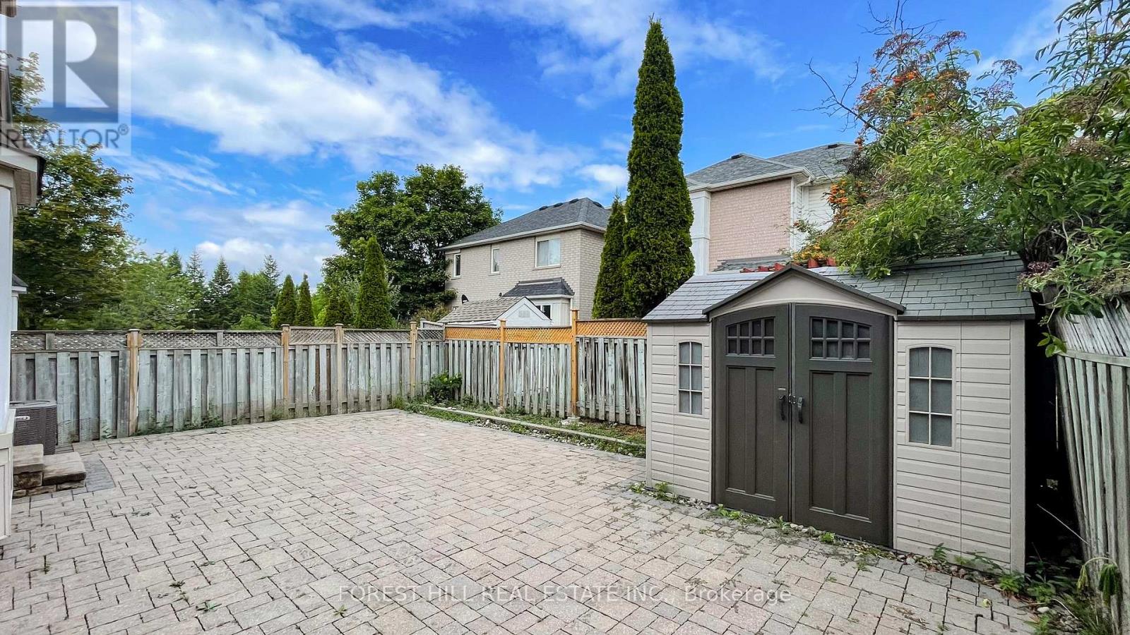 Photo 26 of 4 Lionheart Lane, Markham ON