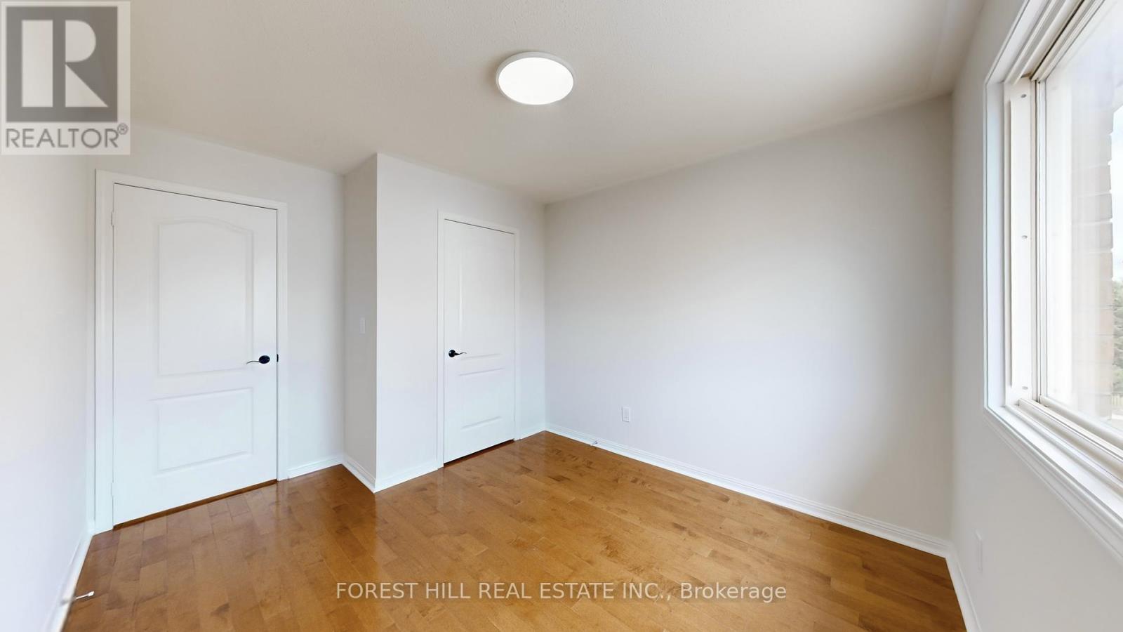 Photo 23 of 4 Lionheart Lane, Markham ON