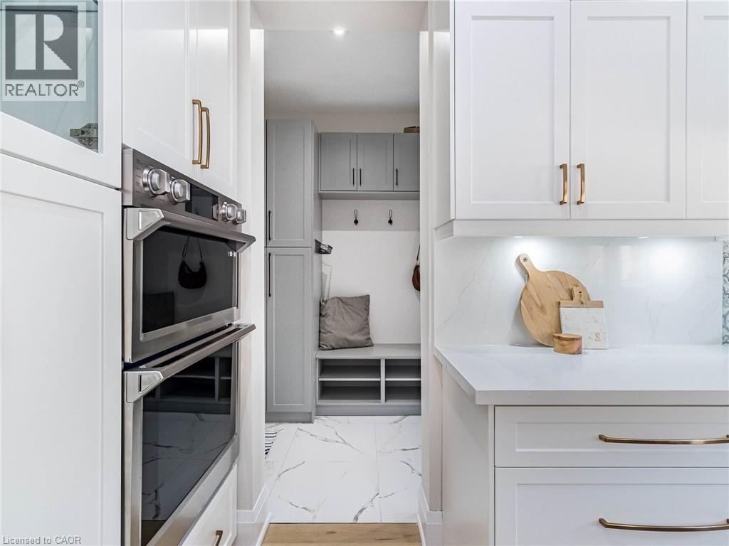 Photo 28 of 144 Bloomsbury Avenue, Brampton ON