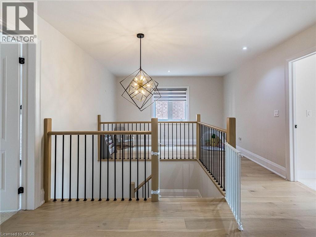 Photo 34 of 144 Bloomsbury Avenue, Brampton ON