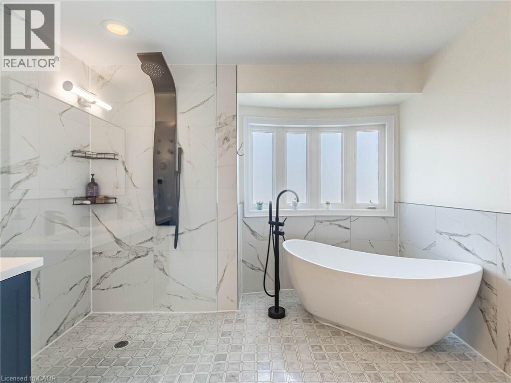 Photo 46 of 144 Bloomsbury Avenue, Brampton ON