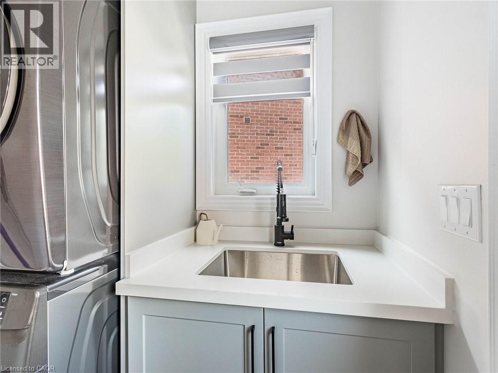 Photo 50 of 144 Bloomsbury Avenue, Brampton ON