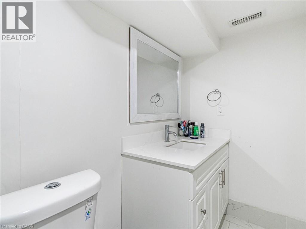 Photo 23 of 144 Bloomsbury Avenue, Brampton ON