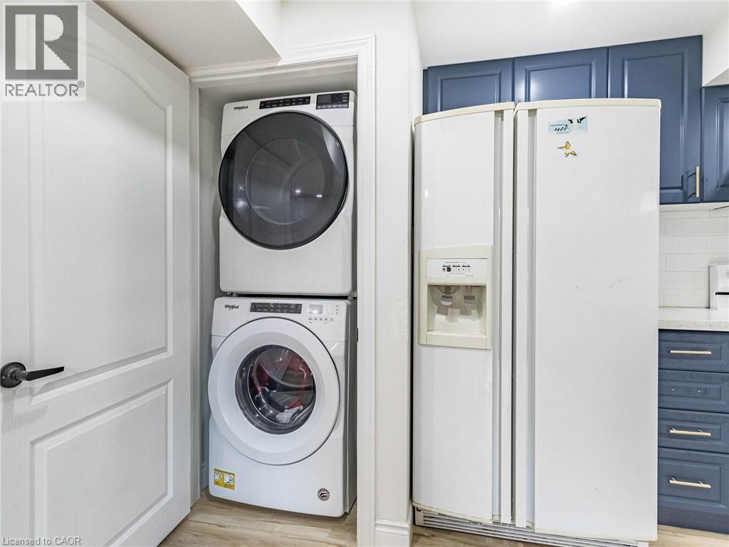 Photo 38 of 144 Bloomsbury Avenue, Brampton ON