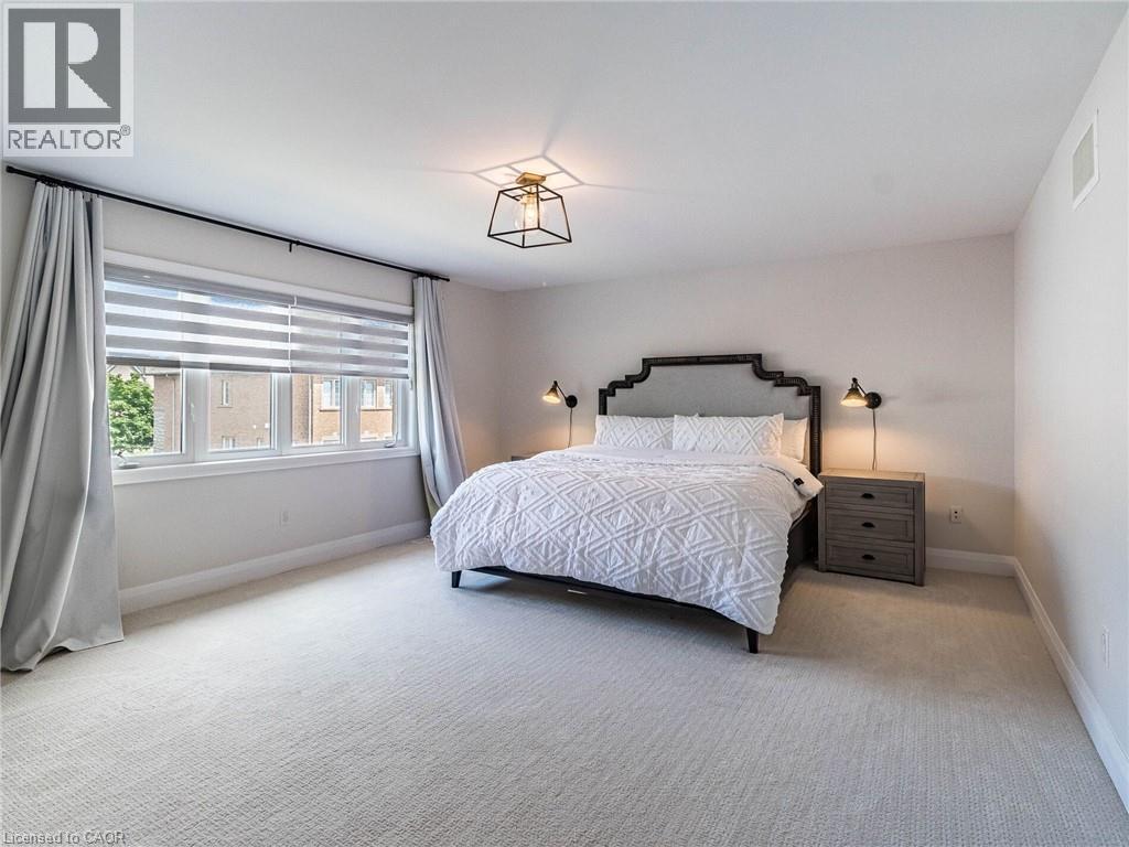 Photo 45 of 144 Bloomsbury Avenue, Brampton ON