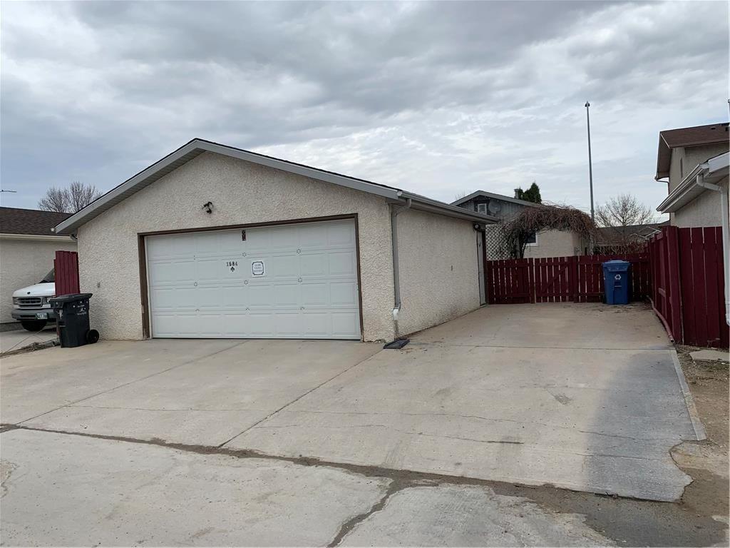 Photo 19 of 1584 Leila Avenue, Winnipeg MB