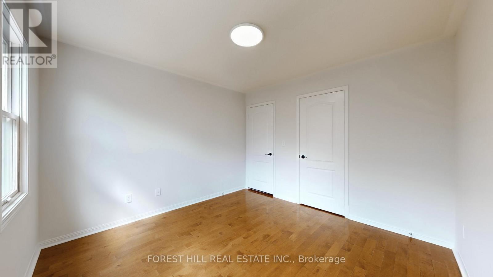 Photo 21 of 4 Lionheart Lane, Markham ON