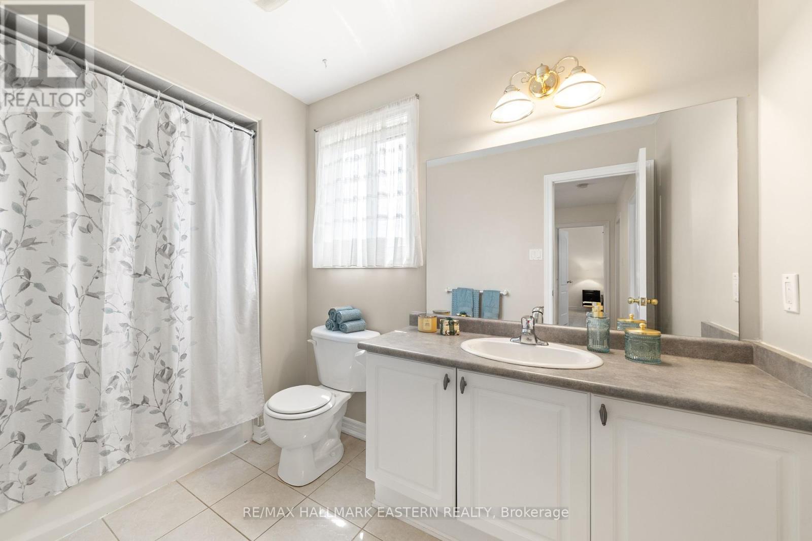 Photo 26 of 67 Sweetnam Drive, Kawartha Lakes ON