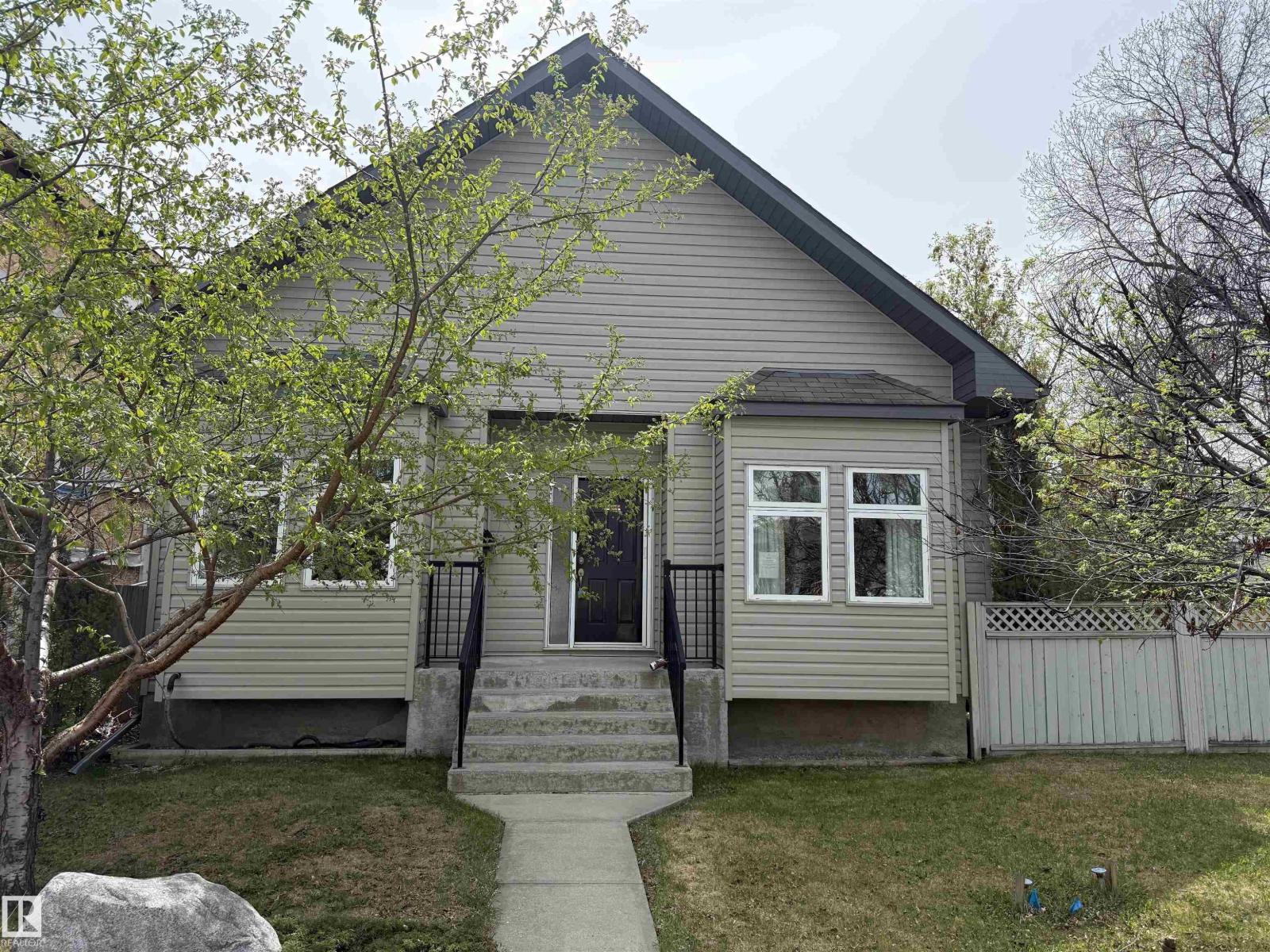 Photo 2 of 10651 68 Ave And 6711 107 Street Av Nw, Edmonton AB