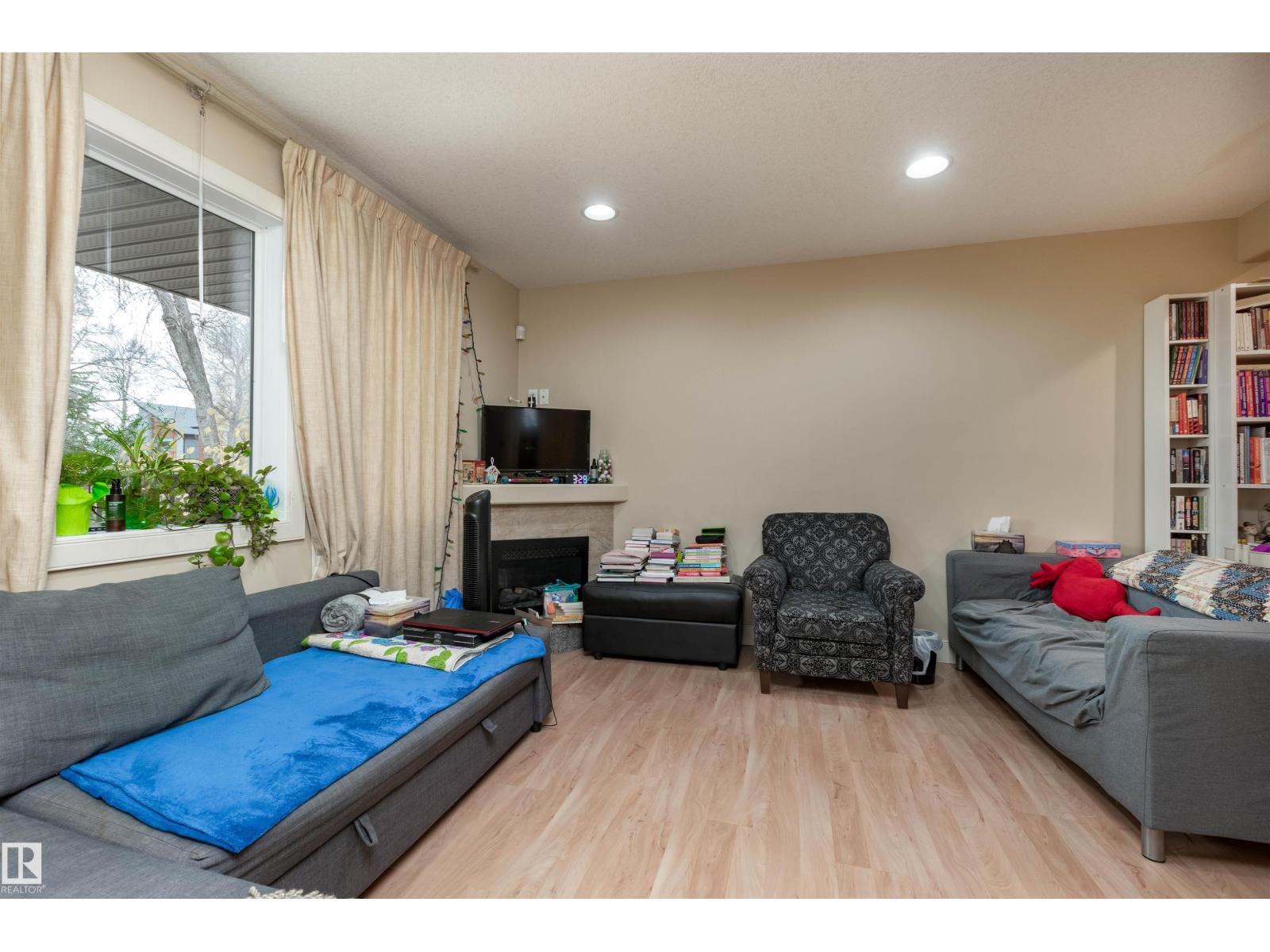 Photo 7 of 10651 68 Ave And 6711 107 Street Av Nw, Edmonton AB