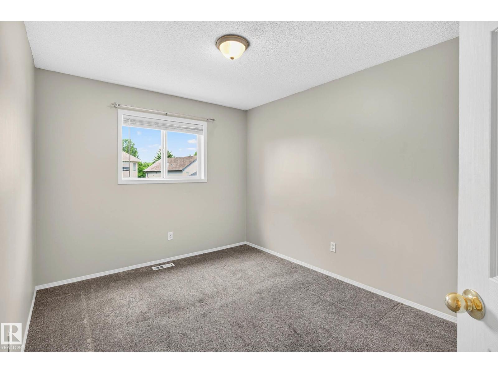 Photo 29 of 1338 Grant Wy Nw, Edmonton AB