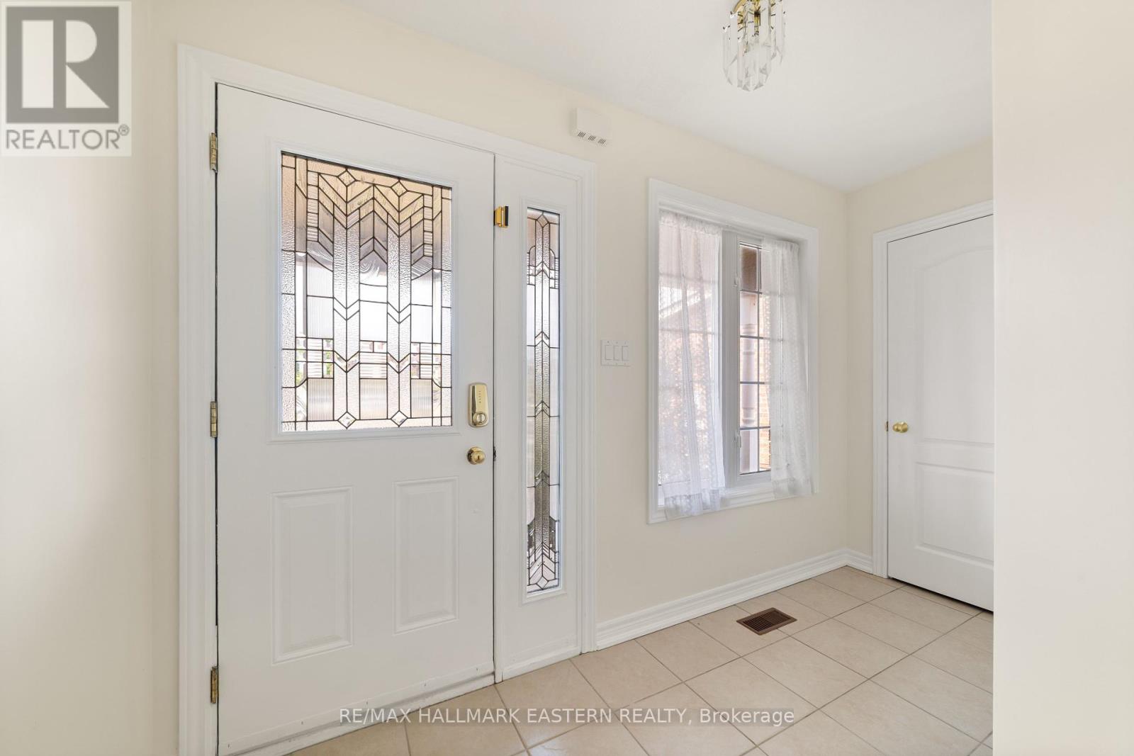Photo 27 of 67 Sweetnam Drive, Kawartha Lakes ON