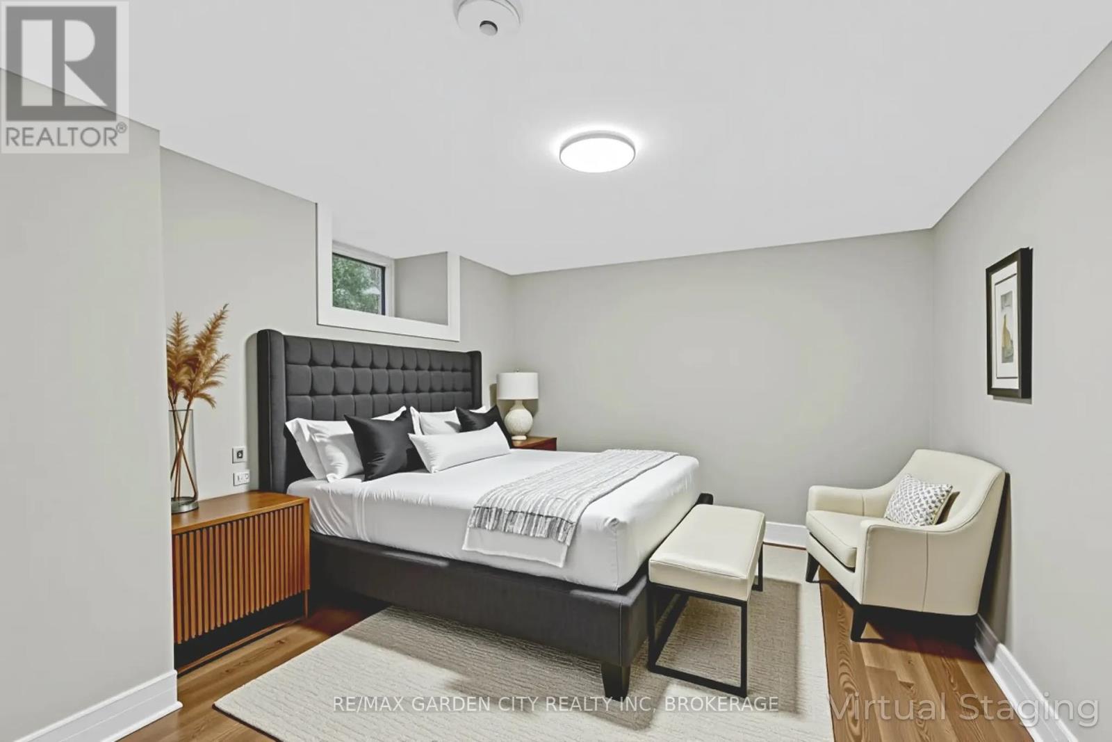 Photo 10 of Lower 104 Carrick Avenue, Hamilton ON