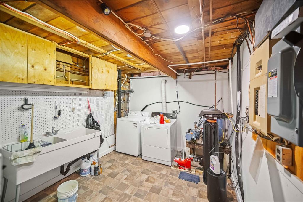 Photo 5 of 30021 Prairie Grove Road, Dugald MB