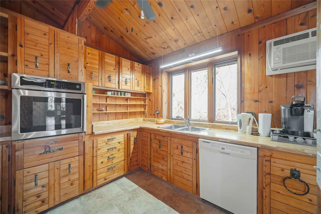 Photo 3 of 30021 Prairie Grove Road, Dugald MB