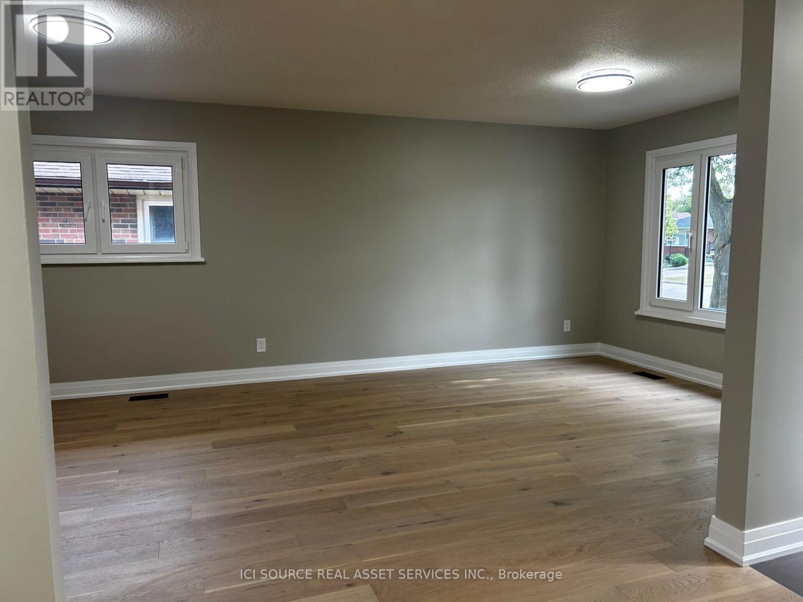 Photo 3 of Main Floor 30 Swanhurst Boulevard, Mississauga ON