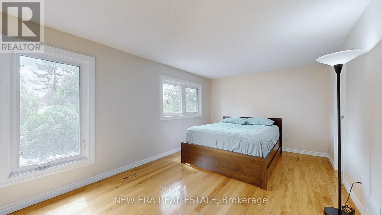 Photo 19 of 7227 Joliette Crescent, Mississauga ON