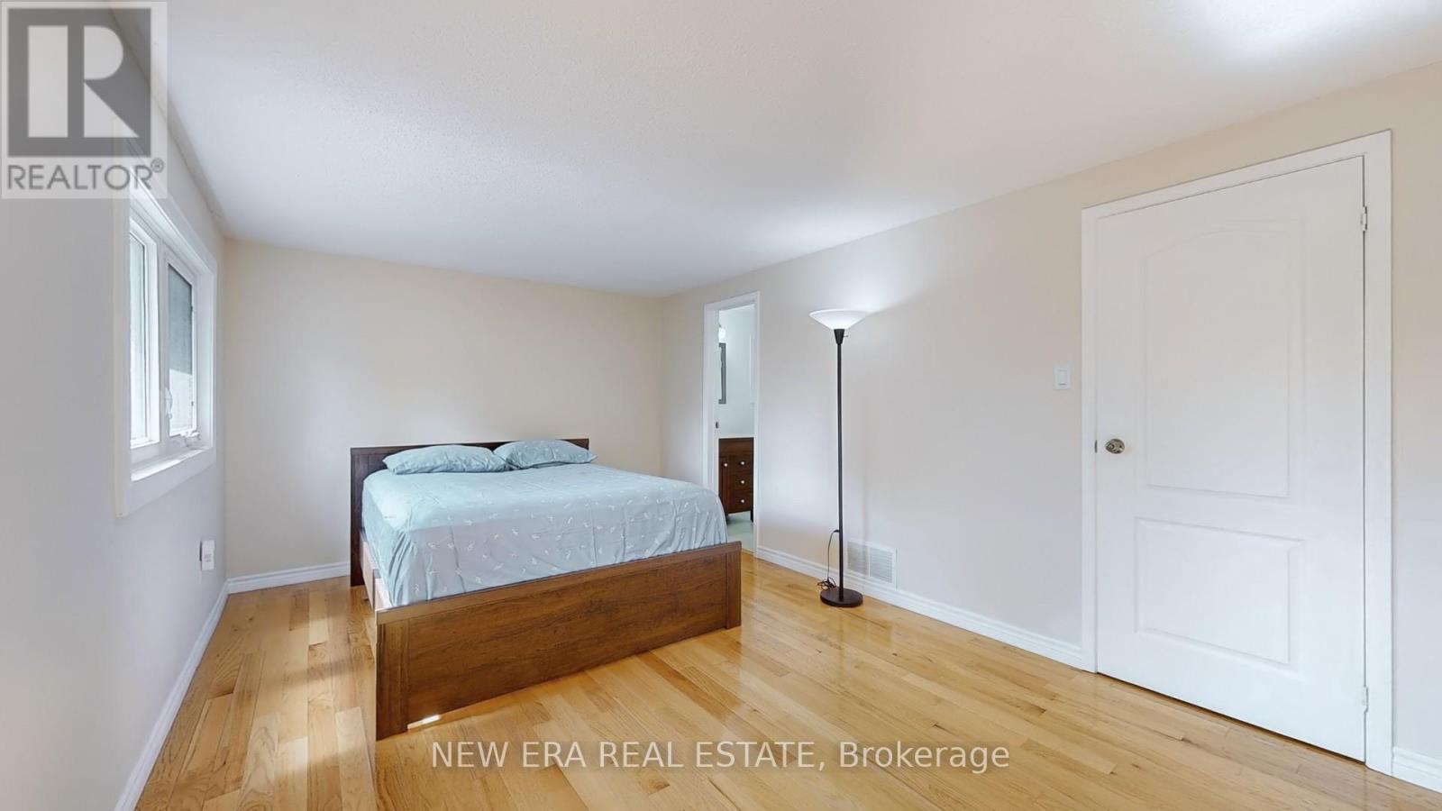 Photo 27 of 7227 Joliette Crescent, Mississauga ON