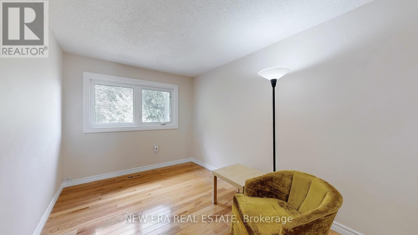 Photo 20 of 7227 Joliette Crescent, Mississauga ON