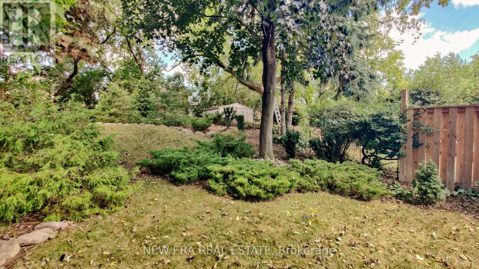 Photo 14 of 7227 Joliette Crescent, Mississauga ON