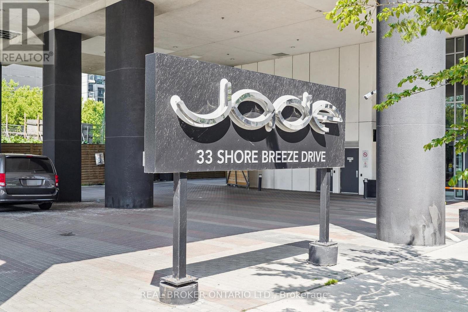 Photo 18 of 3704 33 Shore Breeze Drive, Toronto ON