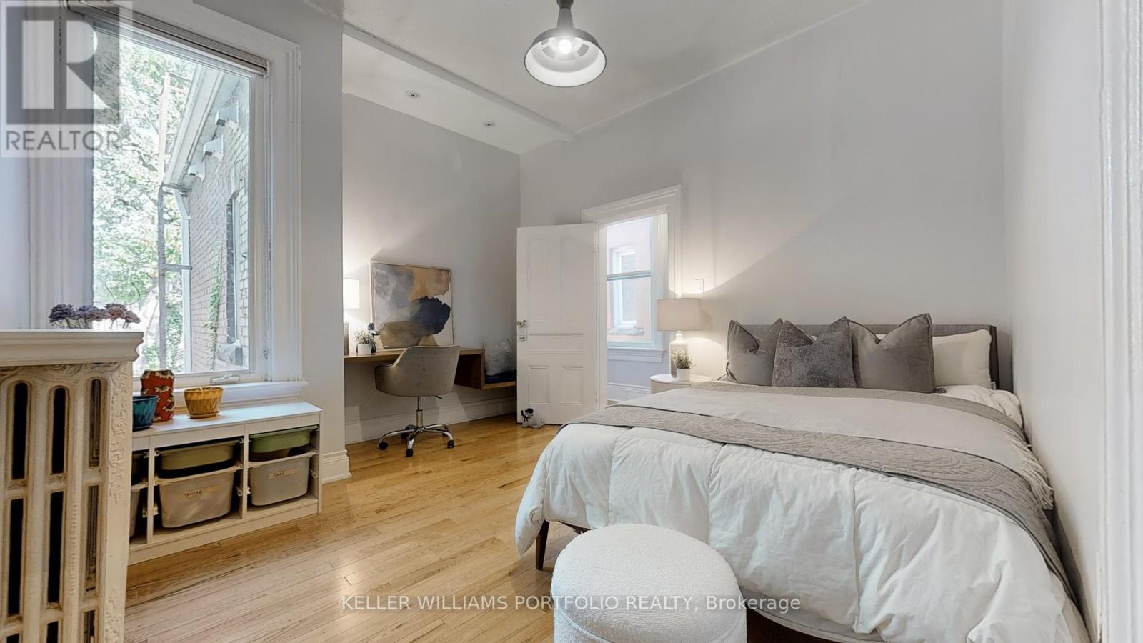 Photo 16 of 51 Macdonell Avenue, Toronto ON