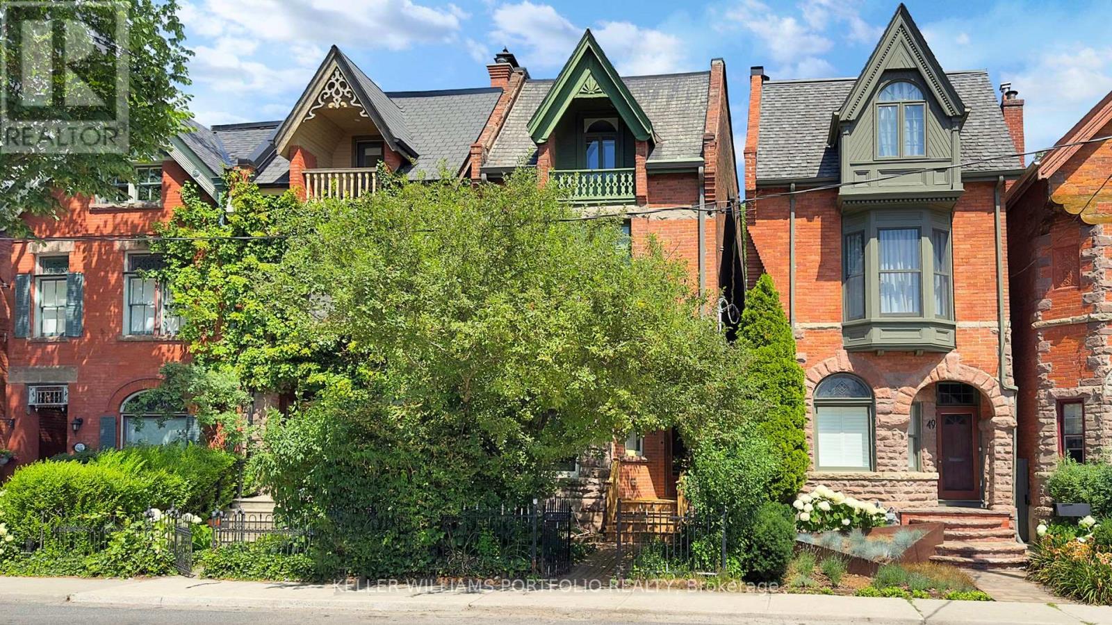 Photo 2 of 51 Macdonell Avenue, Toronto ON
